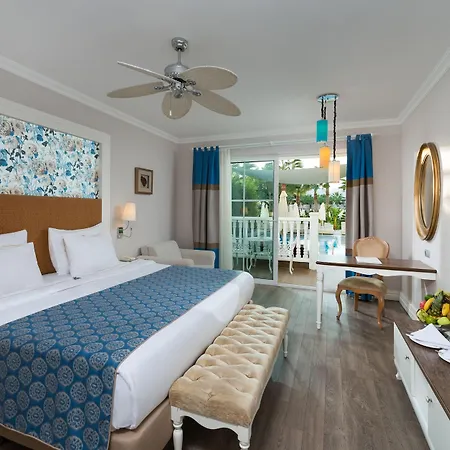 Rubi Platinum & Hotel 5*