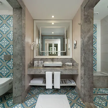 Hotel Rubi Platinum &