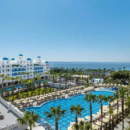 Rubi Platinum & Hotel