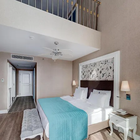 Rubi Platinum & Hotel
