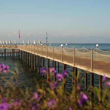 Rubi Platinum & Hotel 5*