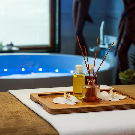 Rubi Platinum & Hotel 5*