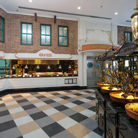 Rubi Platinum & Hotel 5*