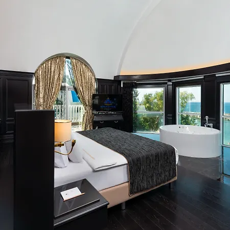 Rubi Platinum & Hotel