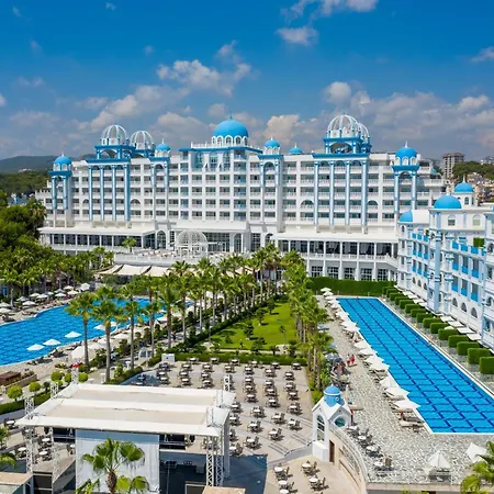 Rubi Platinum & Hotel